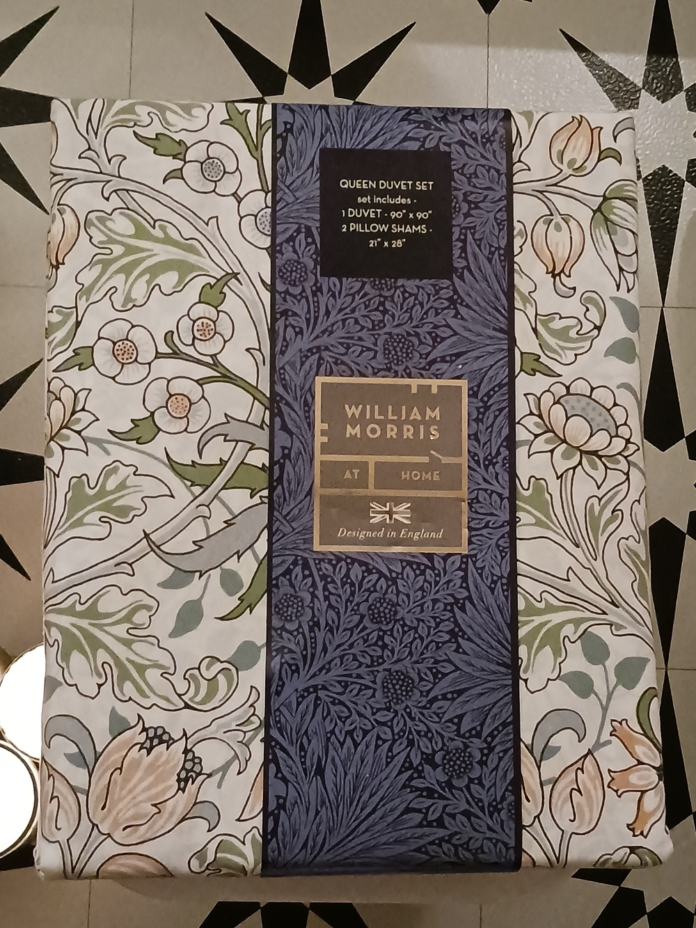 William Morris At Home Floral Queen Duvet Cover & 2 Shams Hyacinth Leaf Green
